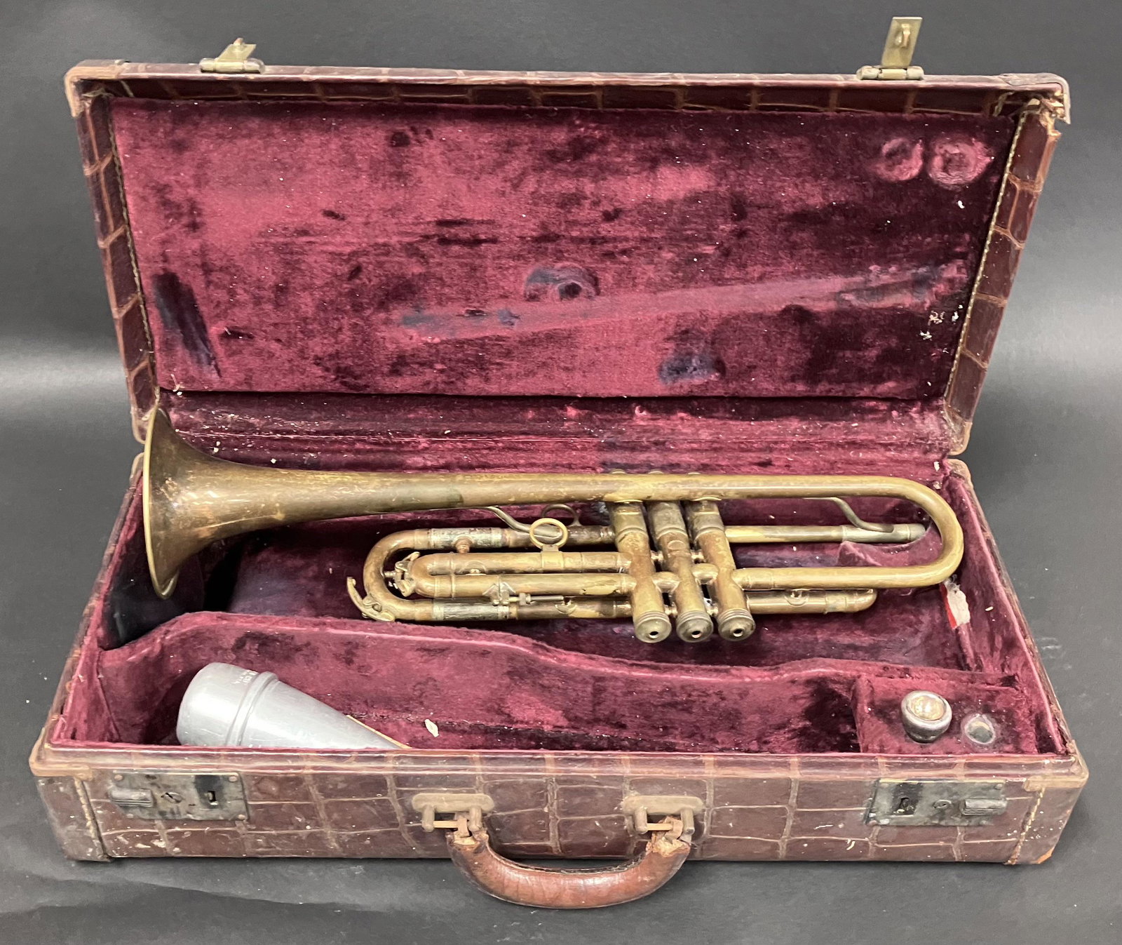 1950 Besson & Co. Modele Francais Trumpet: London England
