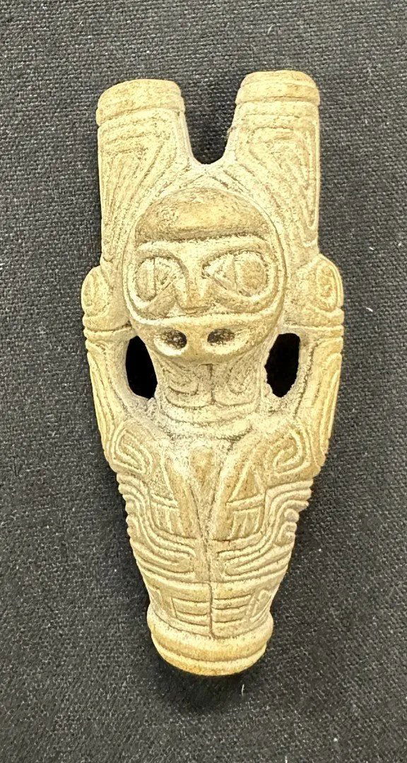 Exceptional Taino Stone Cahoba Snifter (1 of 3)