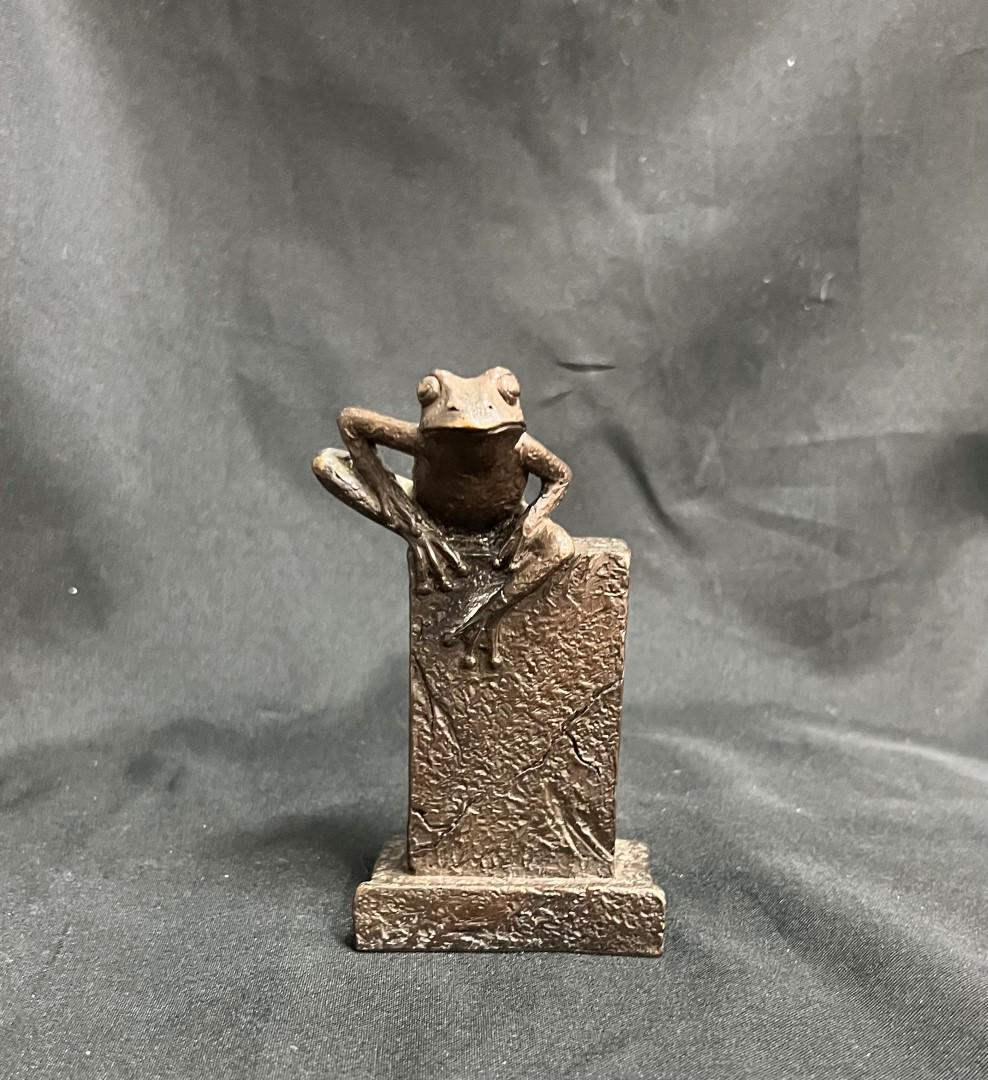 Unusual Figural Frog Card Holder (1 of 3)