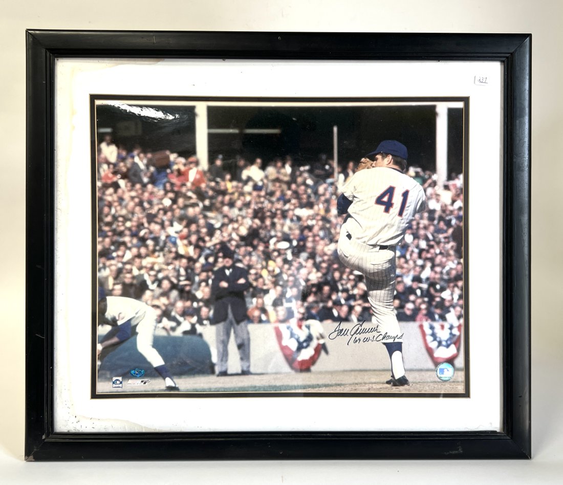Tom Seaver '69 World Series Photo Signed (1 of 2)