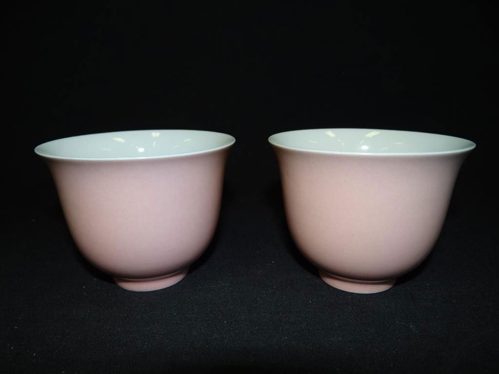 PAIR OF TEA CUPS QING GUANGSHU MARK: Pair of Chinese tea cups Qing Guangshu mark. 2 1/2"H. x 2 7/8"W