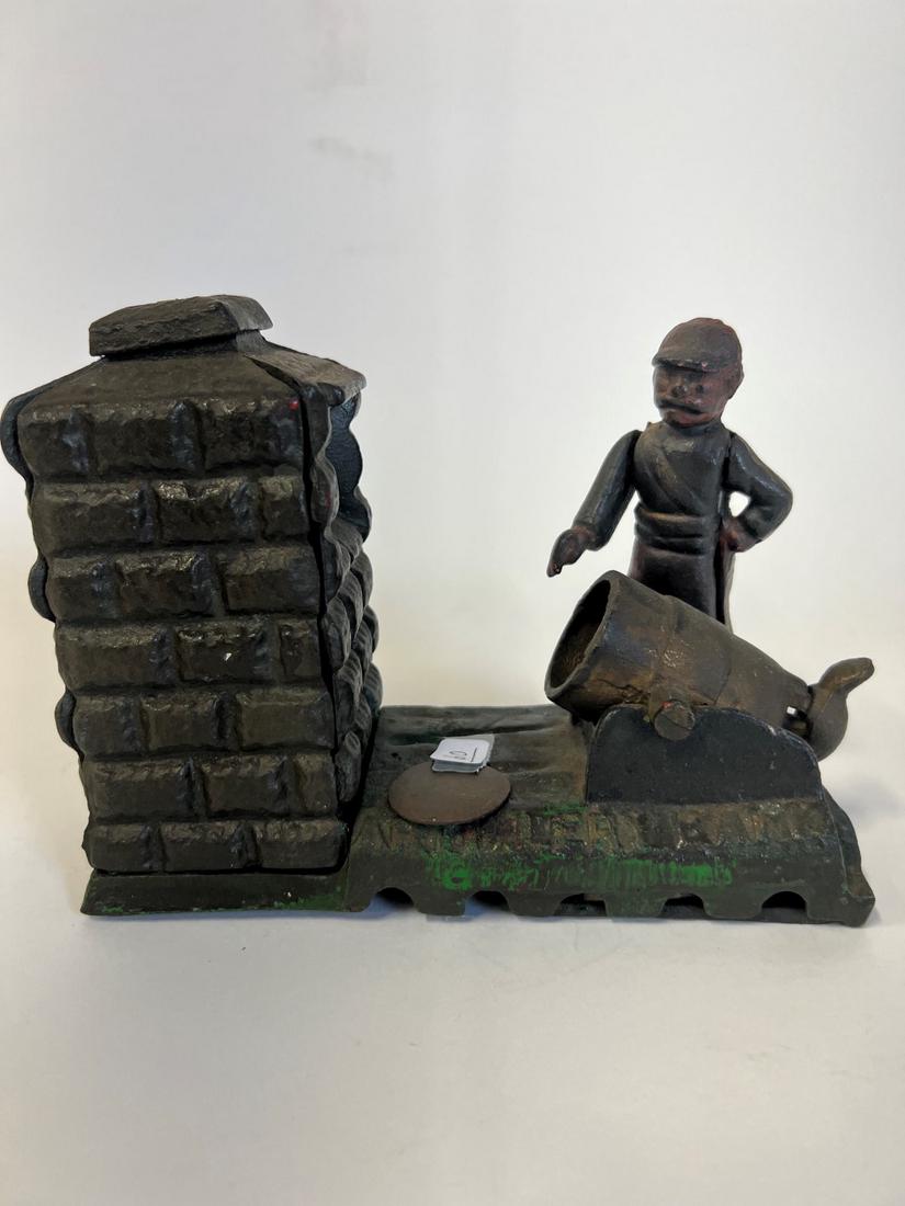 Vintage Cast Iron Mechanical Bank. Artillery Bank (1 of 5)