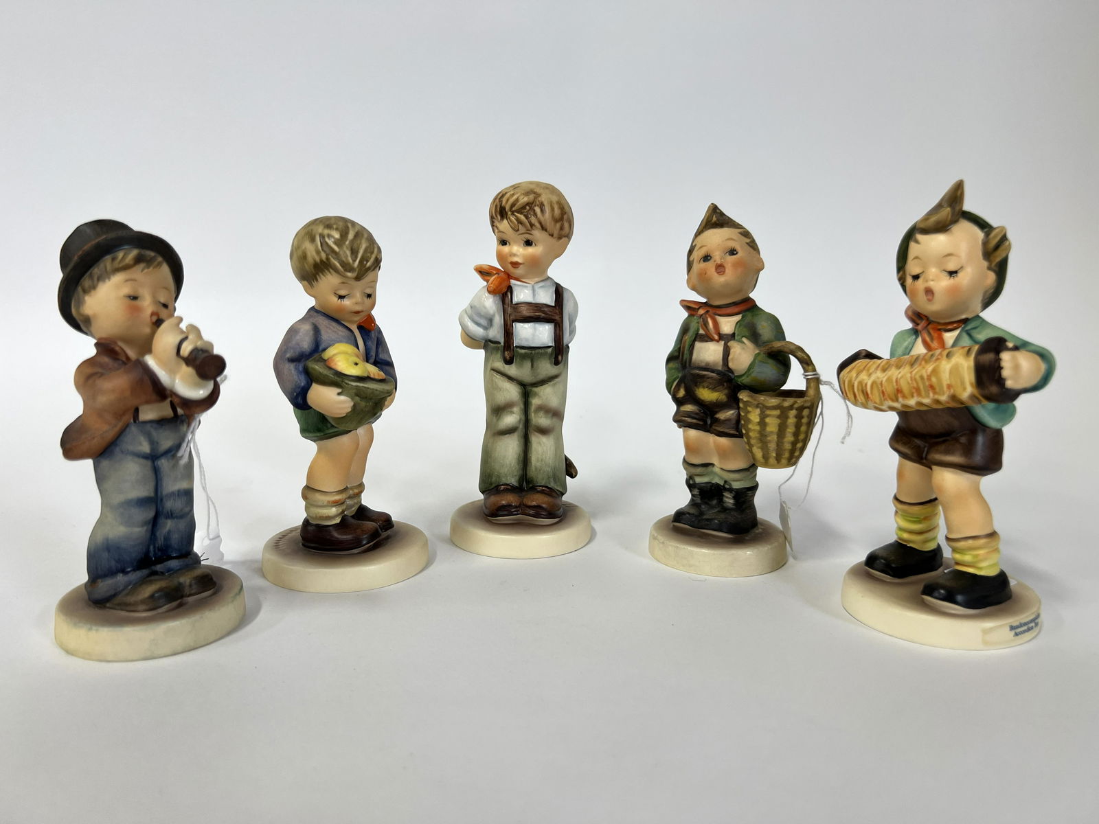 Hummel Figurines inc. Exclusive Ed. & Final Issue (5) (1 of 4)
