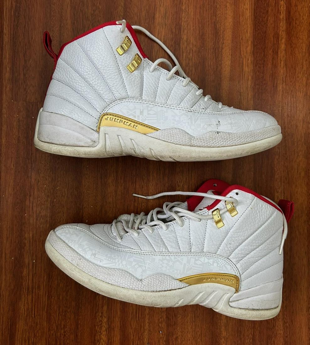 Collectible Jordan Retro Jumpman 23 Sneakers: Size US 10