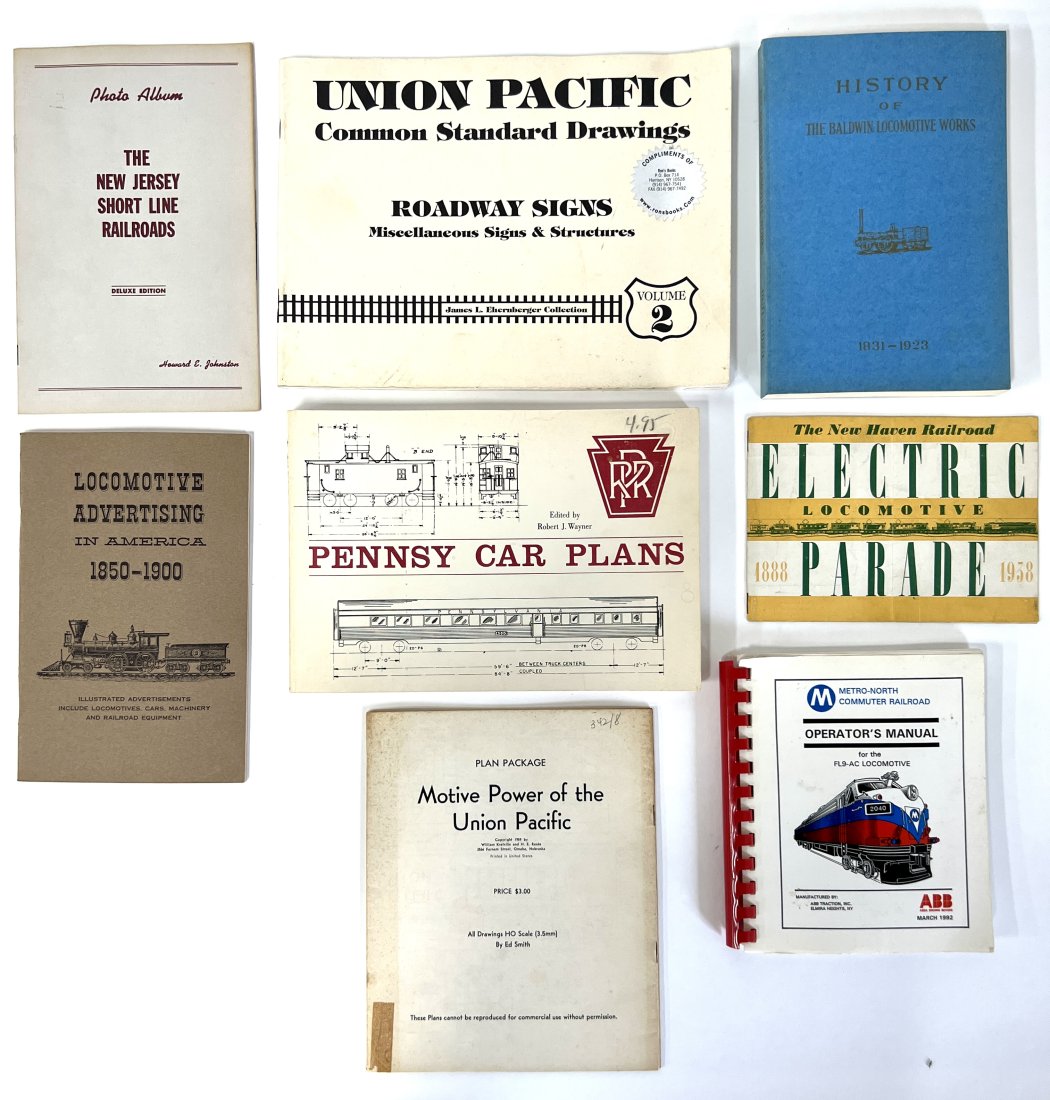 Collector's Lot of Railroad ,  Train & Locomotive  Books (8) (1 of 1)