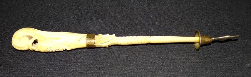 Fancy ivory pointer
