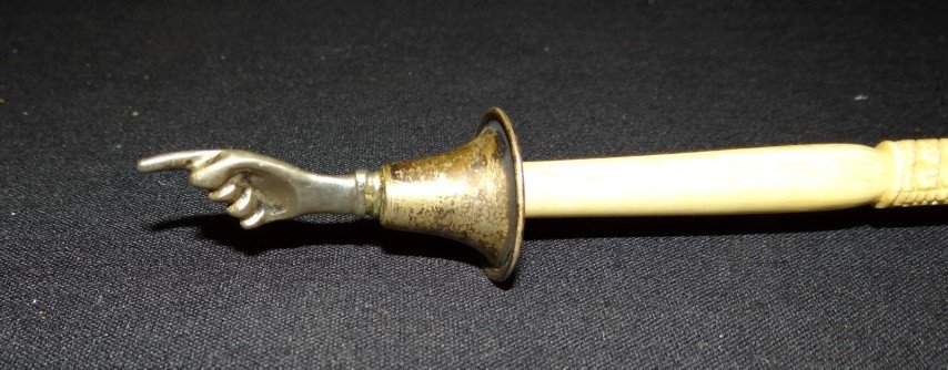 Fancy ivory pointer - 3