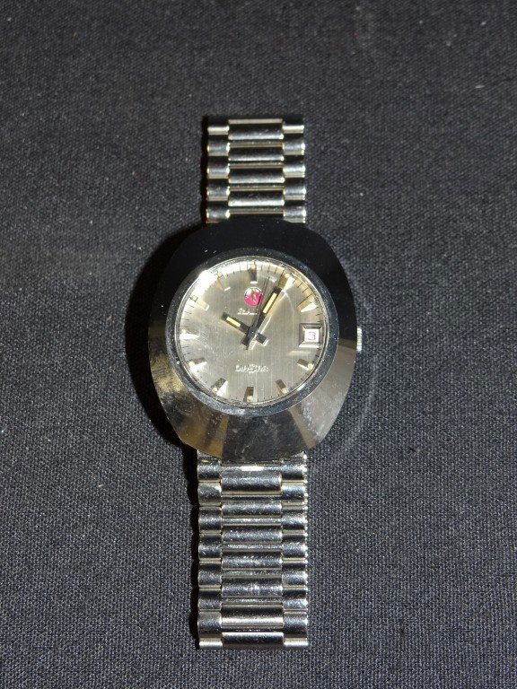 Vintage Rado Automatic men's watch: Stainless steel automatic men's watch