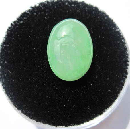 Natural Jadeite Cabochon 3.85 cts.: Type A. Not enhanced. Natural Jadeite stone. 12.4 x 8.98 x 3.43 mm. 3.85 cts.