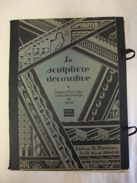1925 La Sculpture Decorative Henri Rapin Paris: La Sculpture Decorative a l'exposition des arts decoratifs de 1925 Henri Rapin. Ch. Moreau Editeur Paris. Second Series. Loose plates all suitable for framing in well designed portfolio 12 1/2" x 16 1