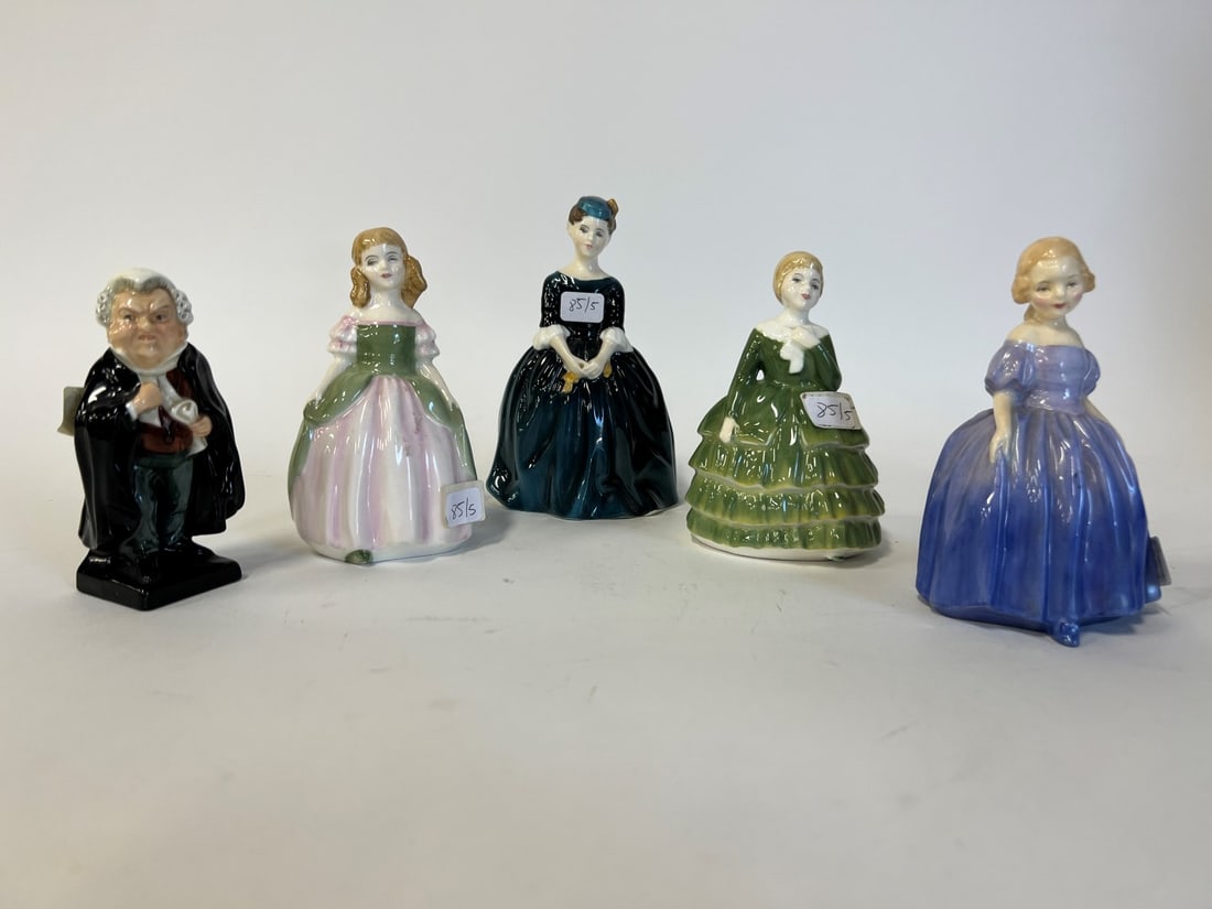Dealers lot Royal Doulton figures (5) (1 of 3)