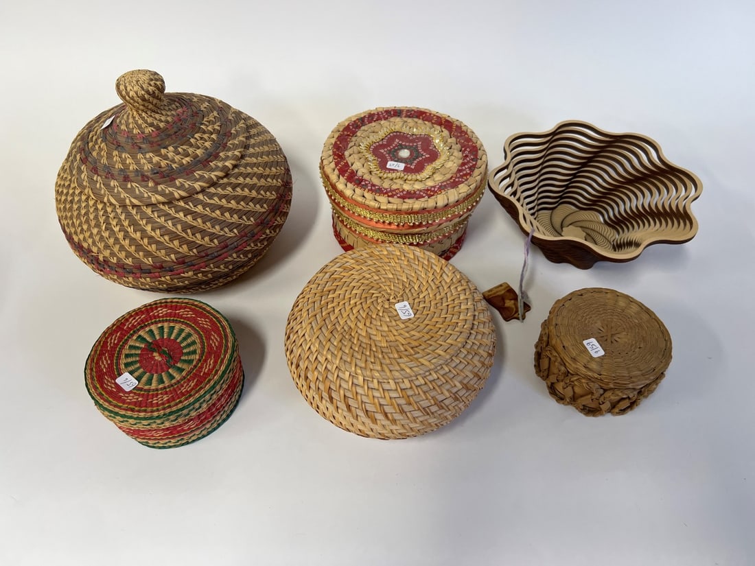 Vintage & Collectible Basket Lot (6) (1 of 4)