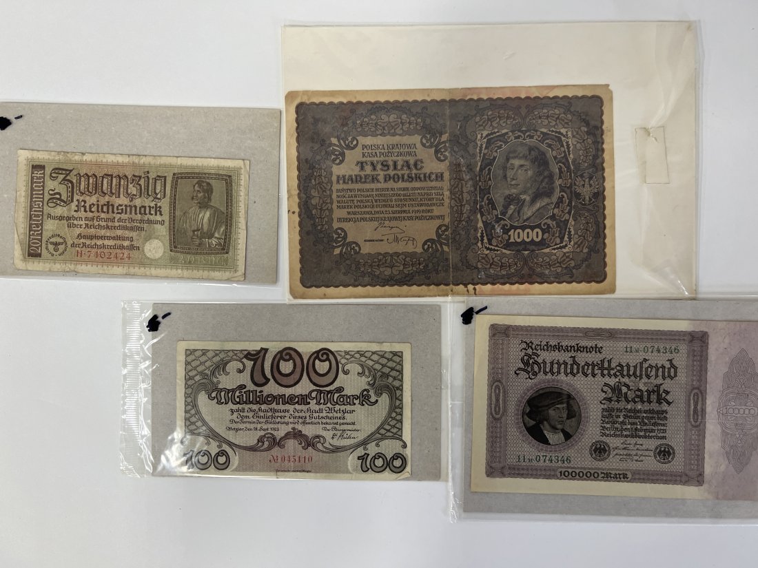 German Bills (4) and a 3rd Reich bill (1): 4 German Bills and 1 Third Reich bill. 5 in the lot.