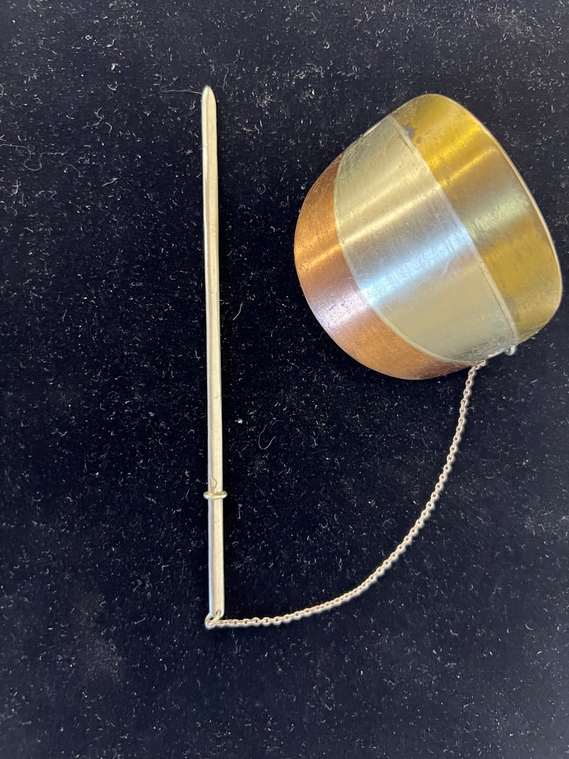 Los Castillos Vintage Hair Cuff: Of copper, brass and silverplate. Marked 222 Los Castillos Taxco Mexico at the inside. And, with other markings difficult to discern., perhaps artist's name. With original hair clip and link chain.