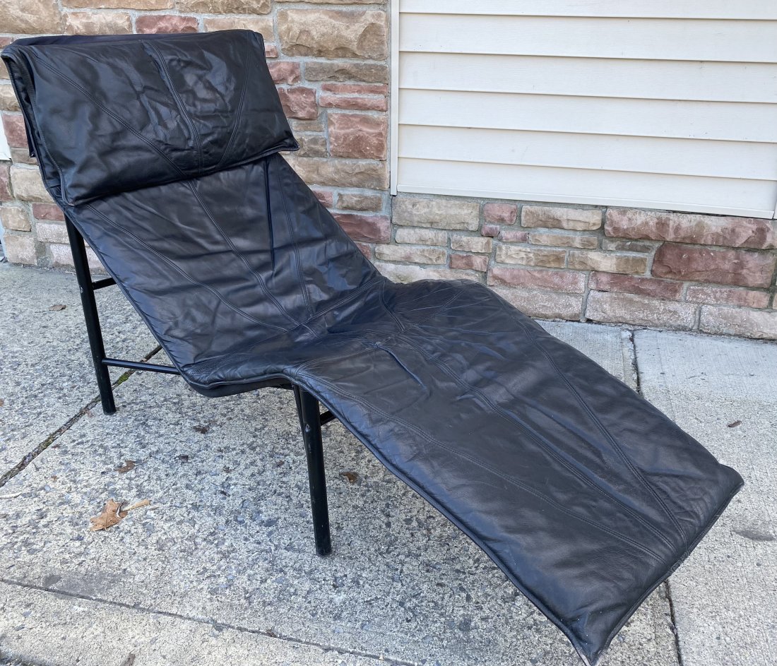 Mid Century Modern Lounge Chair: 37"H. 65"L