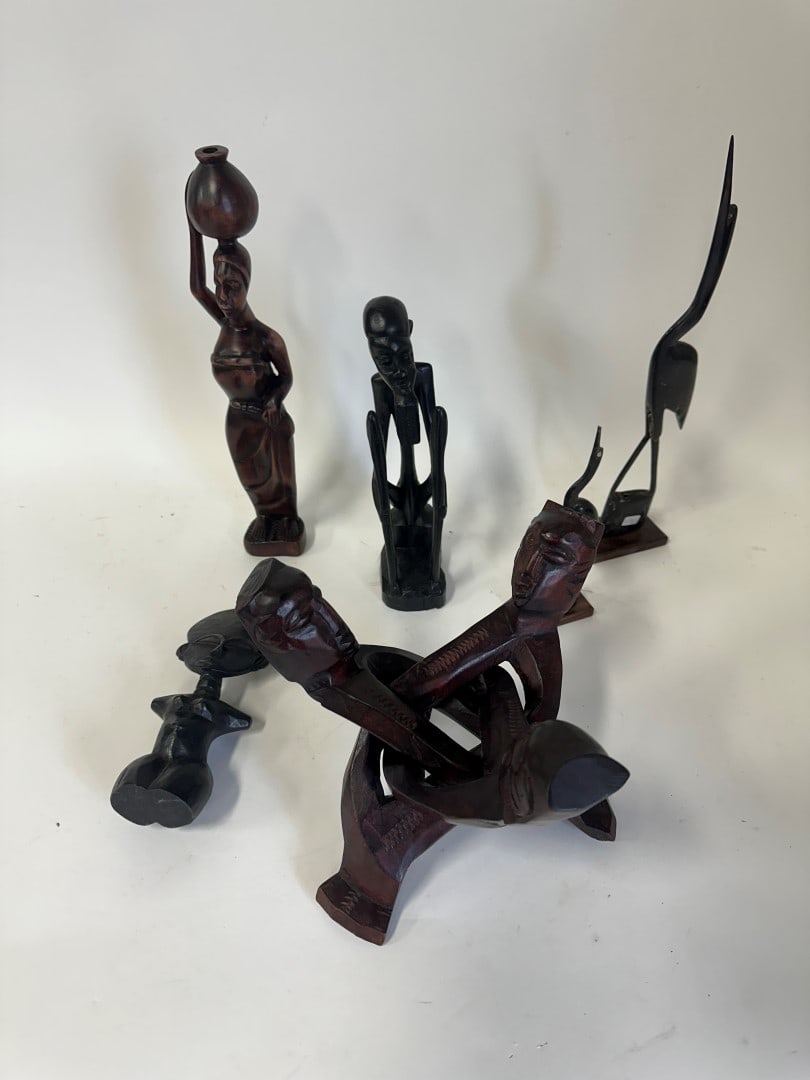 Lot of Vintage Wood Carvings(6): As pictured