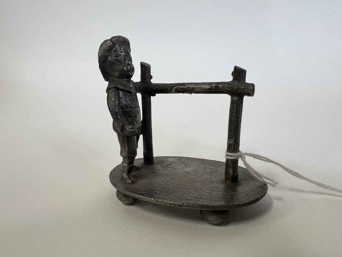 American Victorian Figural Napkin Ring (1 of 3)