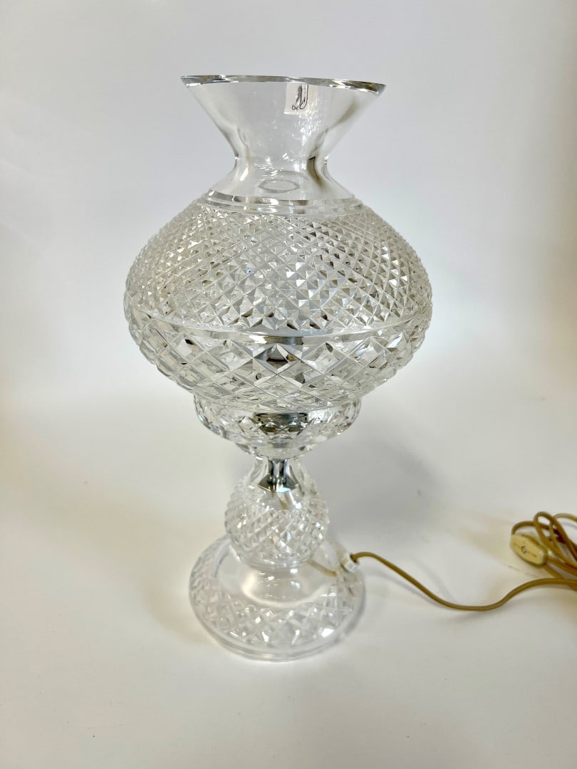 Waterford Inishmore Alana Hurricane Lamp: Electrified. Cut glass base. and shade. Excellent in fine working condition 14"H