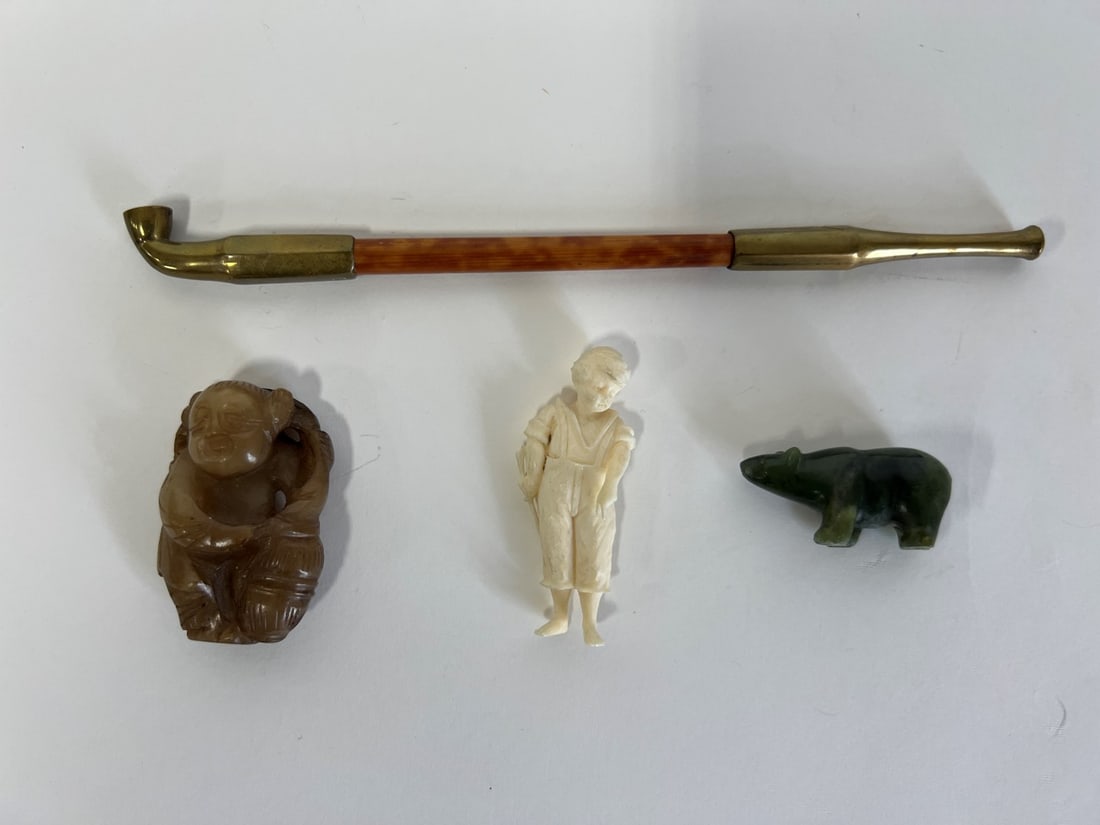 Carved Antique Miniatures & Opium Pipe (1 of 4)