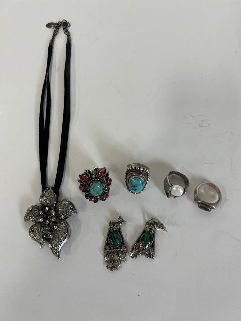 Collector or Dealer's Lot of Estate Jewelry  Sterling (6) (1 of 4)