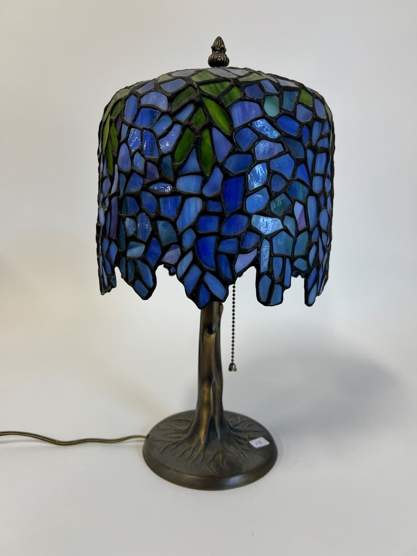Vintage Leaded Wisteria Table Lamp (1 of 3)