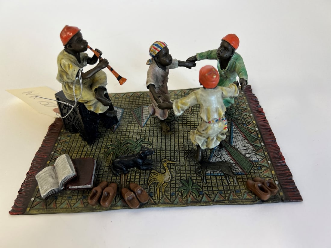 Vienna Bronze Children Playing (1 of 6)