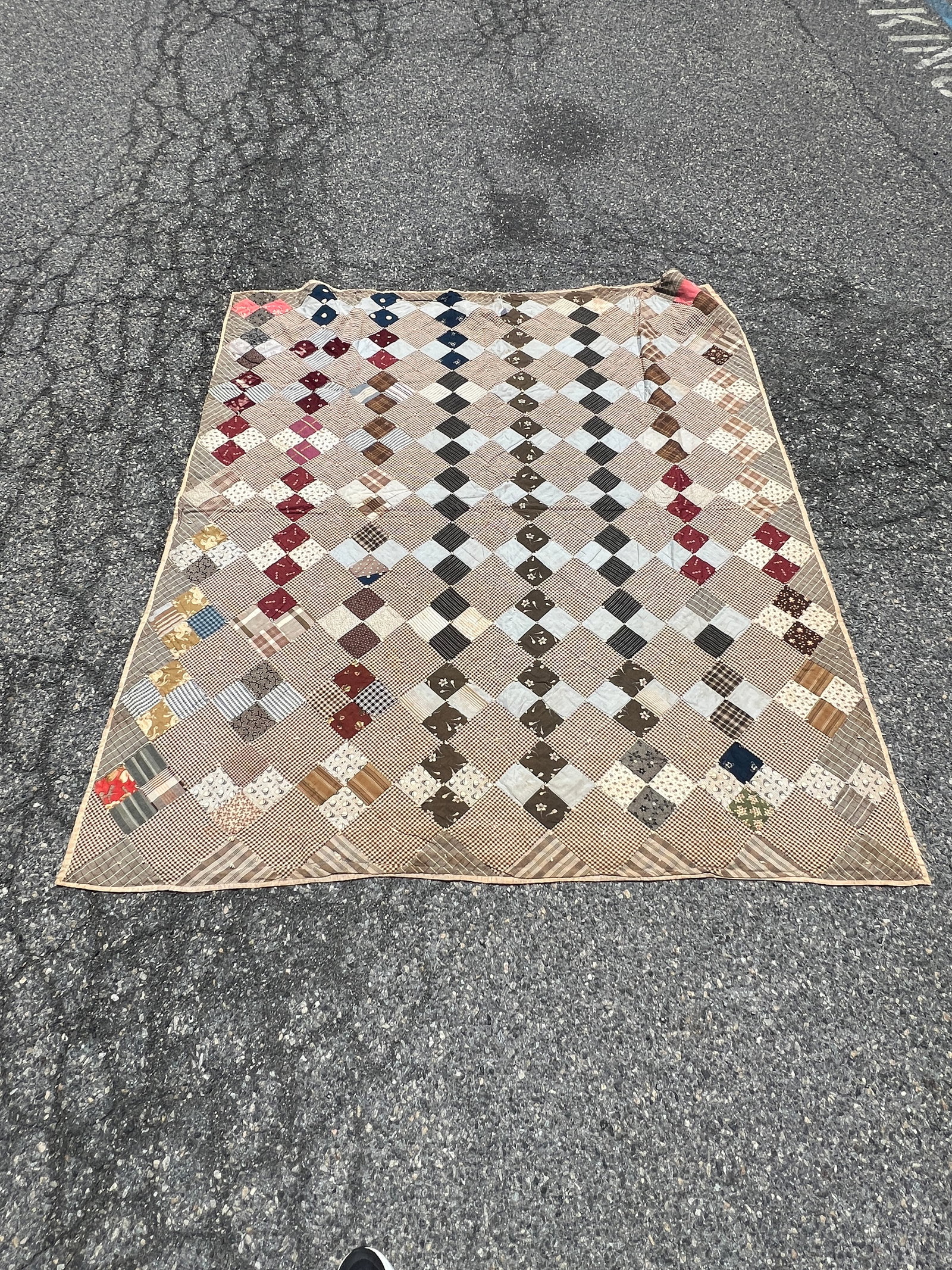 Antqiue Quilt: Diamond patterned