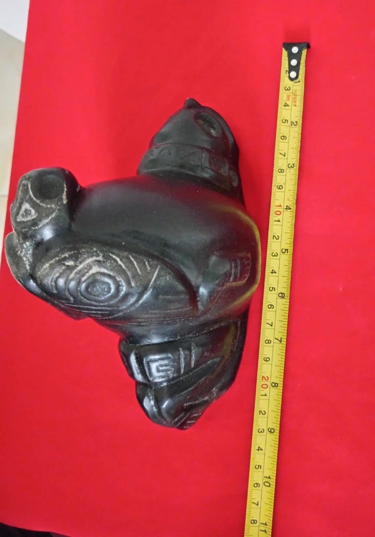 Taino Arawak Black Stone Three Pointer (1 of 4)