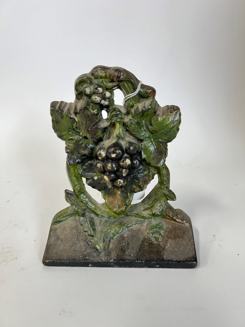 Cast Iron Doorstop Bunch of Grapes (1 of 3)
