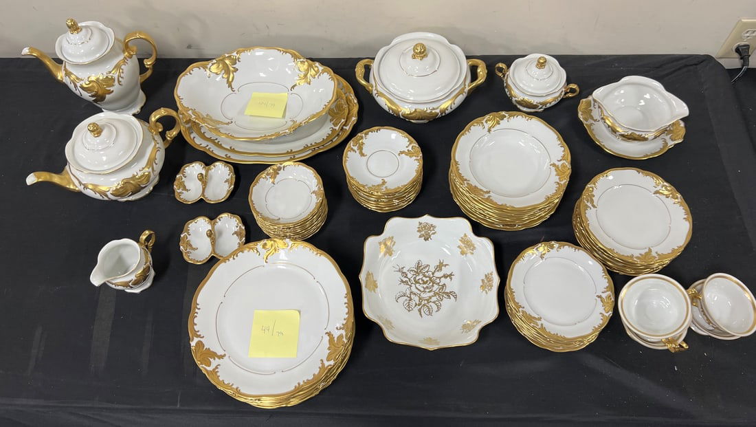 Extensive Best Quality Wakbrzych Polish Dinner Service (1 of 6)