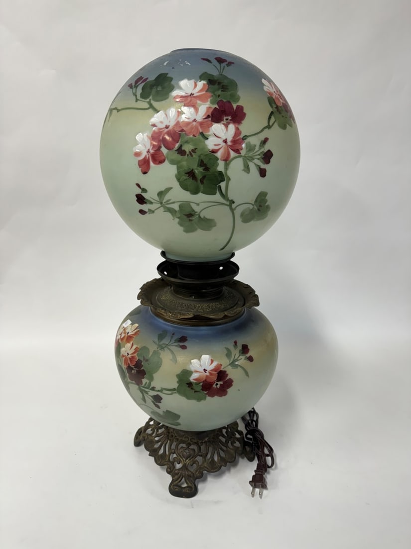 Victorian Gone With the Wind Lamp: 25 1/2"H by 11"W