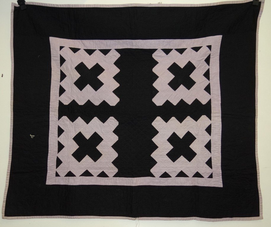 Crib quilt: Lavendar and Black Perhaps Amish 44" X 38"