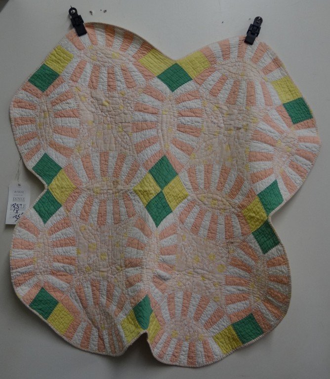 Pastel Crib Quilt: 35" x 35"