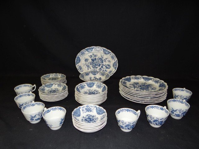 Ridgway Staffordshire Windsor Dinner Service: Blue and White Ridgway English Staffordshire Dinner Service in the Windsor pattern comprised of eight dinner plates; eight bowls; eight cups and saucers ; eight desserts or bread and butter plates; a 