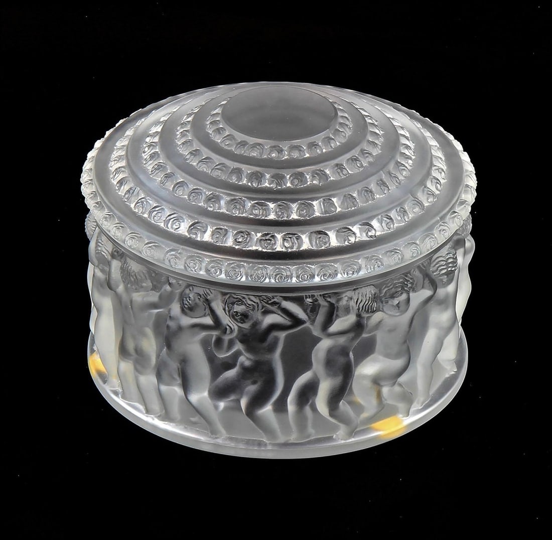 Lalique Cherub Covered Box " Enfant " (1 of 2)