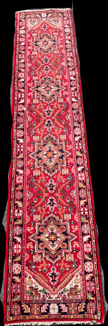 Estate Heriz Carpet 32 1/2" X 50 1/2" (1 of 4)