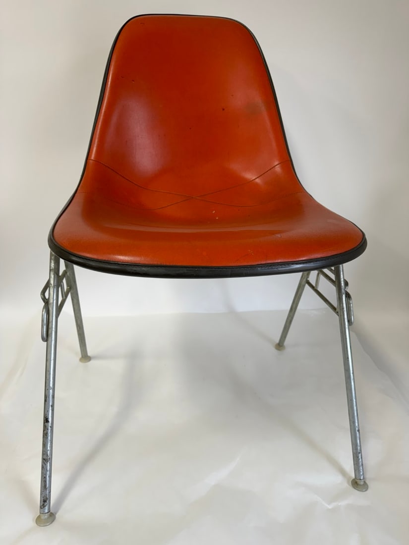 Herman Miller Chairs (4): Four in the lot. As pictured.