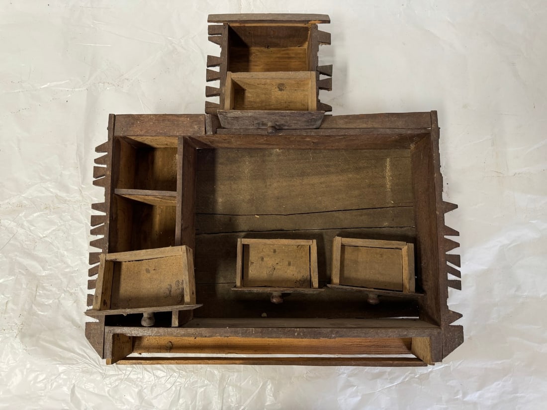 Primitive Pine Spice Rack (1 of 3)