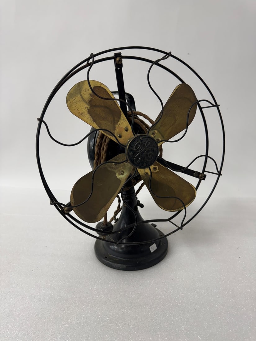 Vintage General Electric Fan (1 of 3)