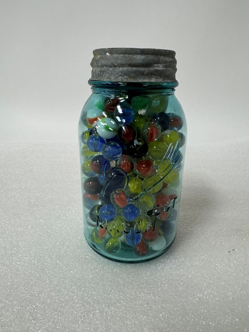Jar Assorted Marbles (1 of 3)