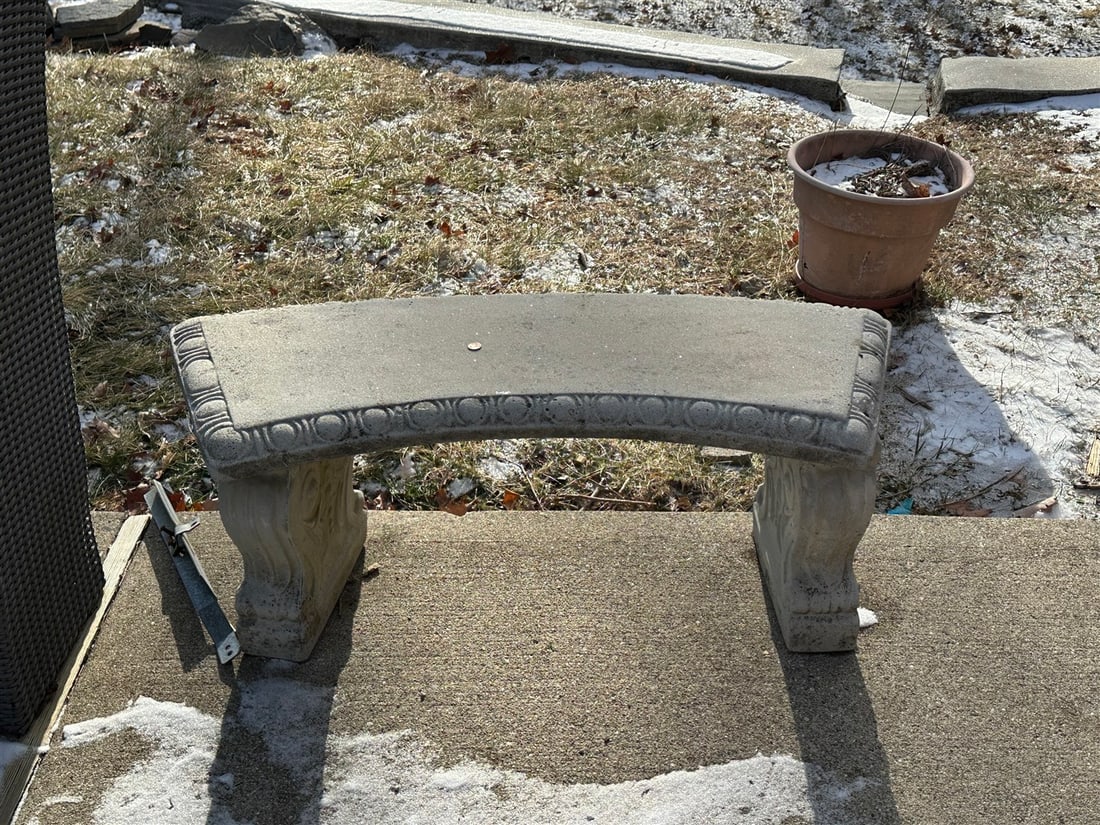 Vintage Concrete Garden Bench (1 of 2)