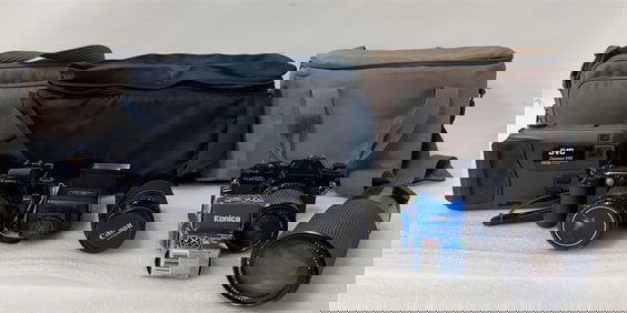 Vintage Cameras, Lenses. Collector's Lot