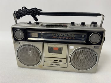 1990s Sanyo Boombox