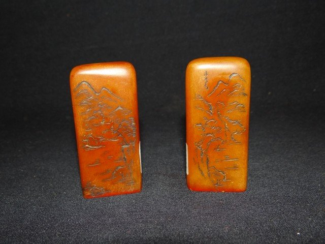 Pair of Chinese Tian Huang carved seals: Pair of carved soapstone seals.; 2.5in. H.