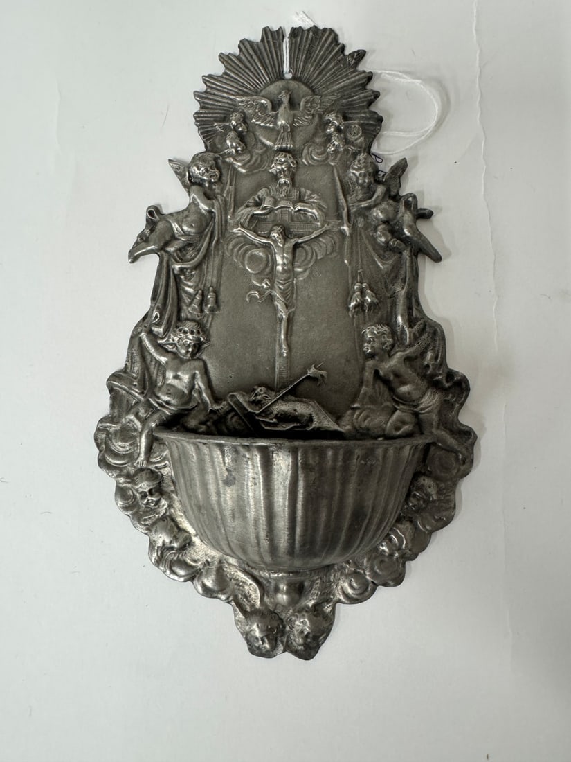 Vintage Pewter Holy Water Font: Marked at the backside 95 %