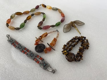 Dealer or Collector's Lot of Vintage Costume Jewelry (5)