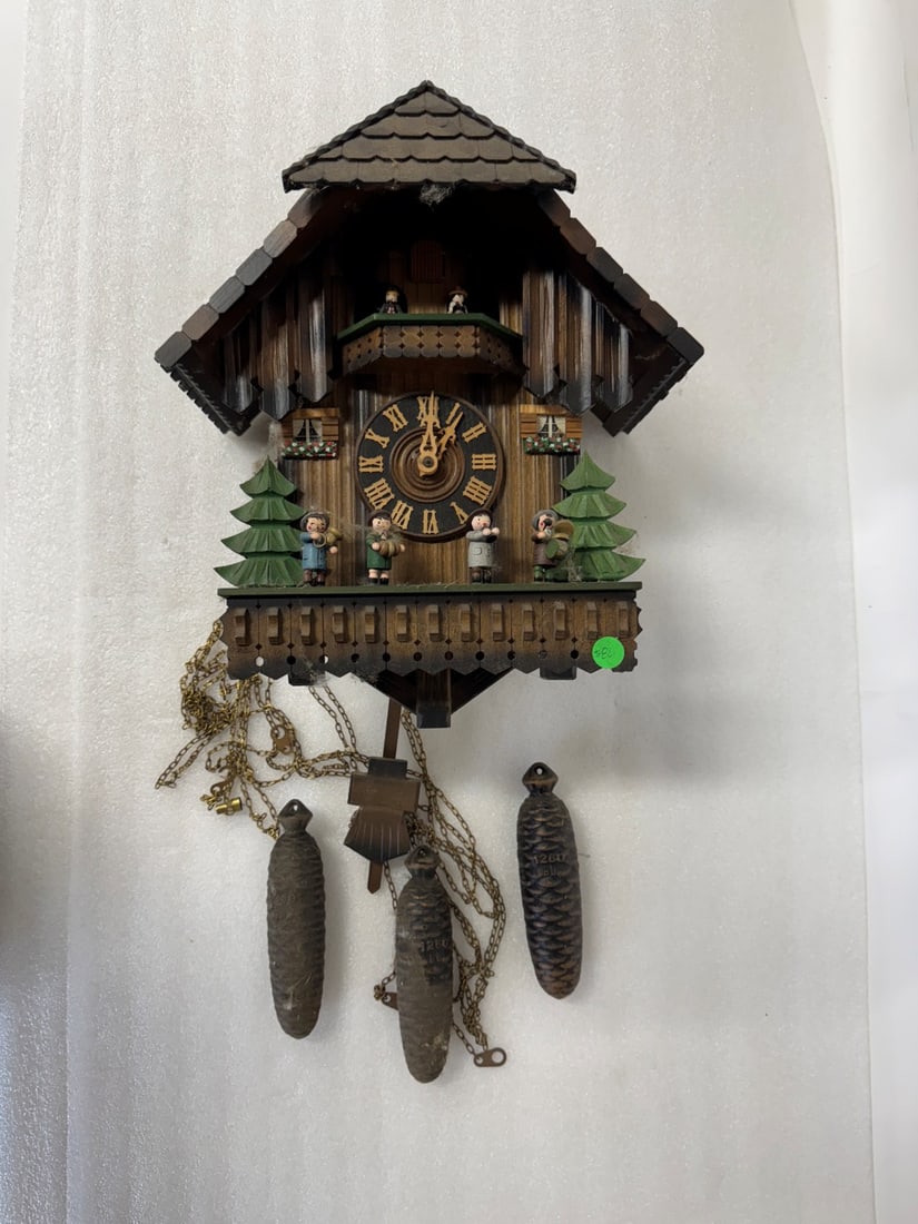 Vintage Swiss Cuckoo Clock (1 of 4)