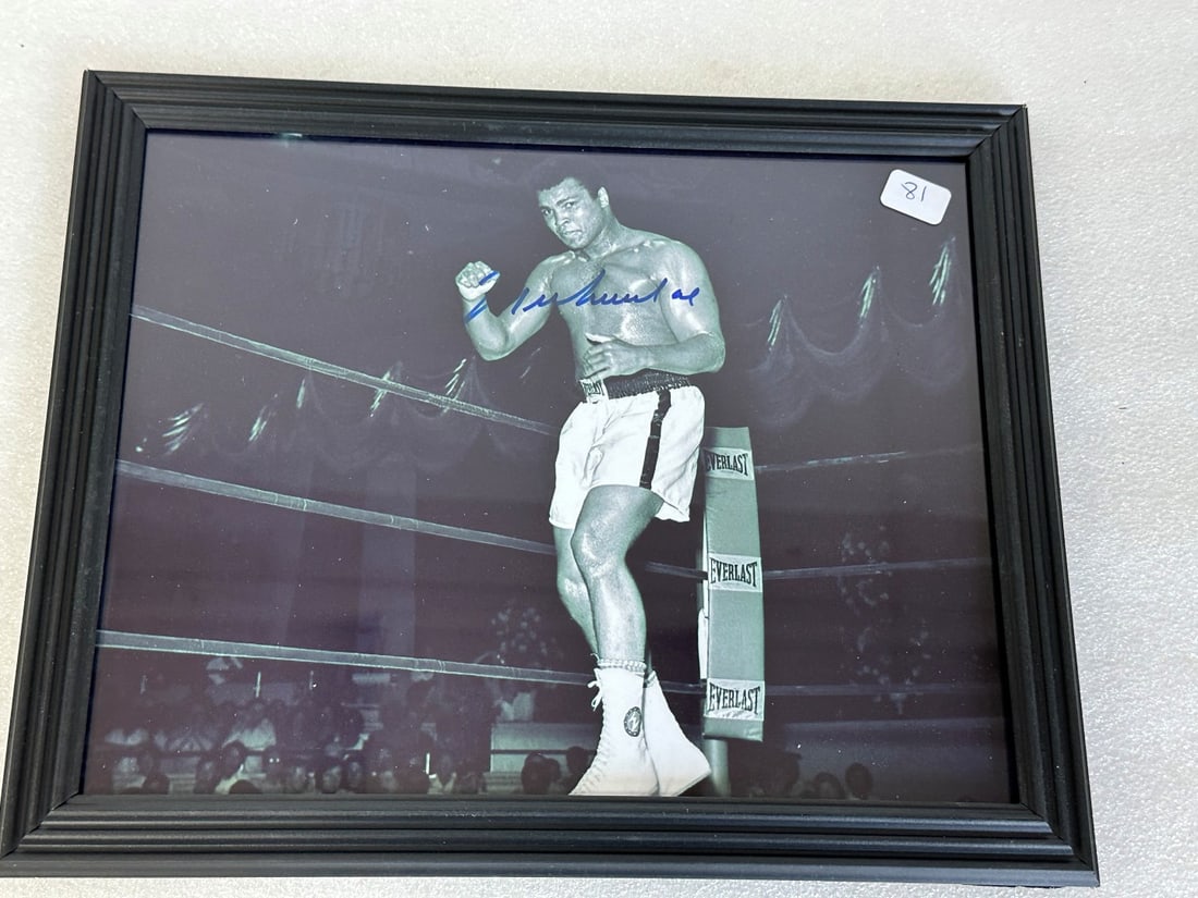 Muhammed Ali Signed Photo W/COA: With certificate of authenticity. Framed