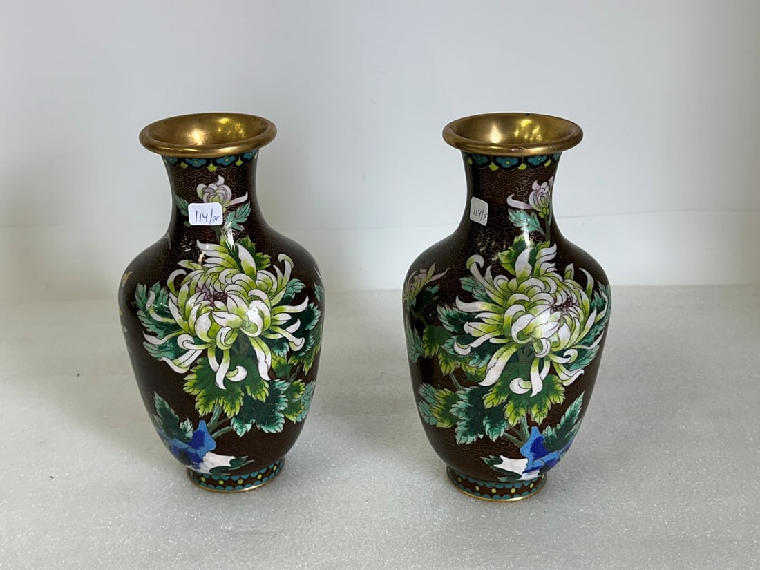 Fine Pair Oriental Cloisonne Vases (1 of 4)