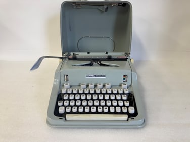 Vintage Hermes 3000 Typewriter
